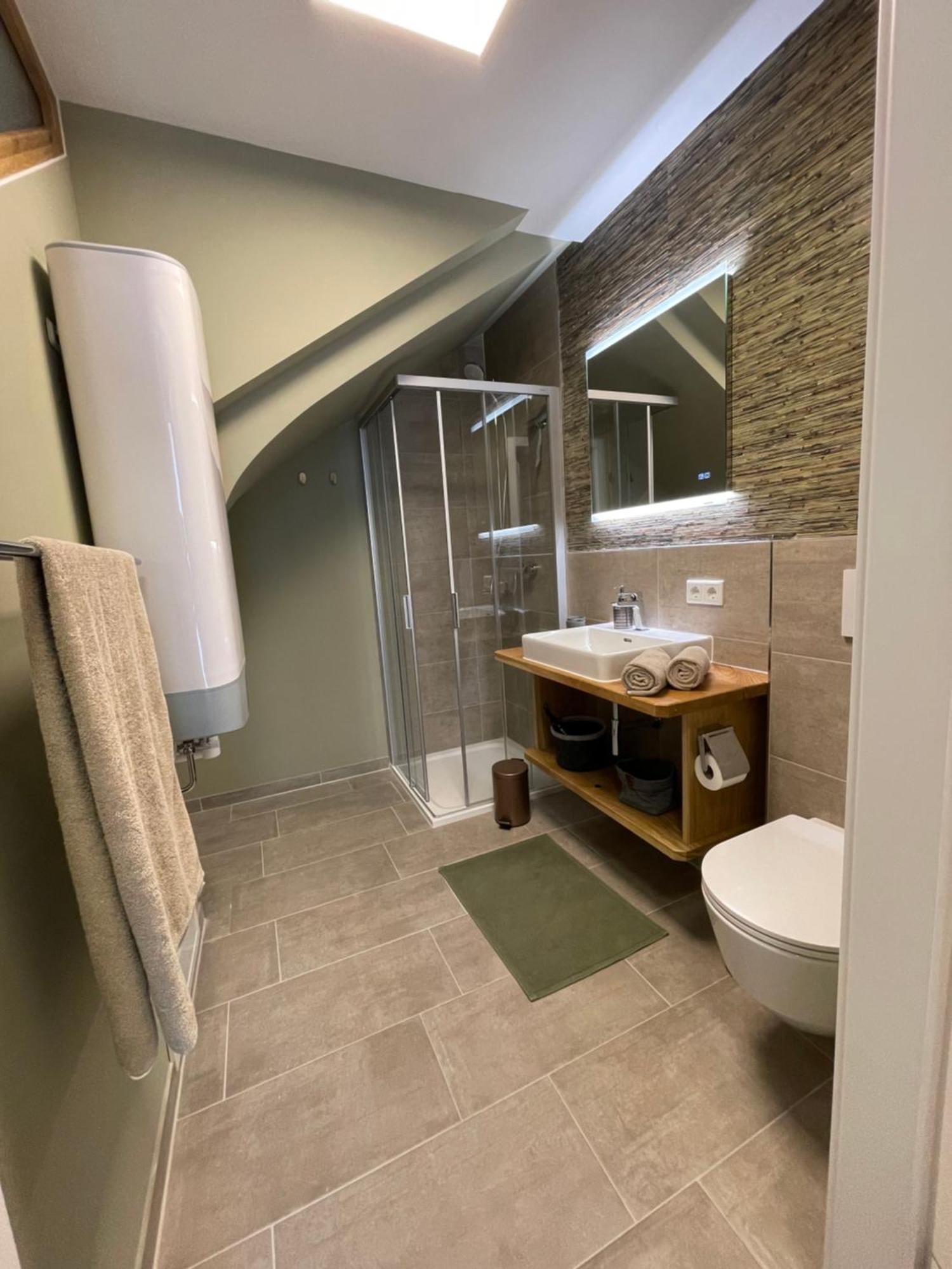 Die Tauplitz Lodges - Adler Auszeit Lodge D6 By Aa Holiday Homes エクステリア 写真
